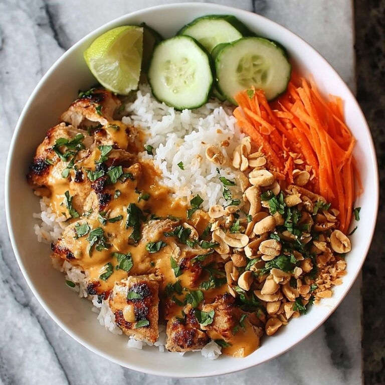 Chicken Satay Bowls with Grilled Chicken and Creamy Peanut Sauce Recipe
